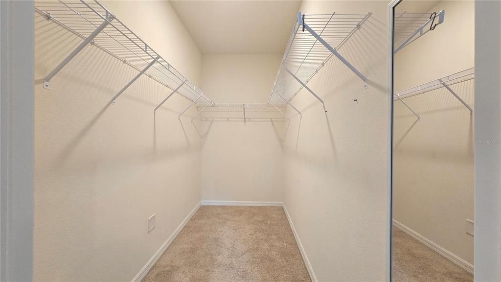 For Rent: $2,300 (3 beds, 2 baths, 1666 Square Feet)