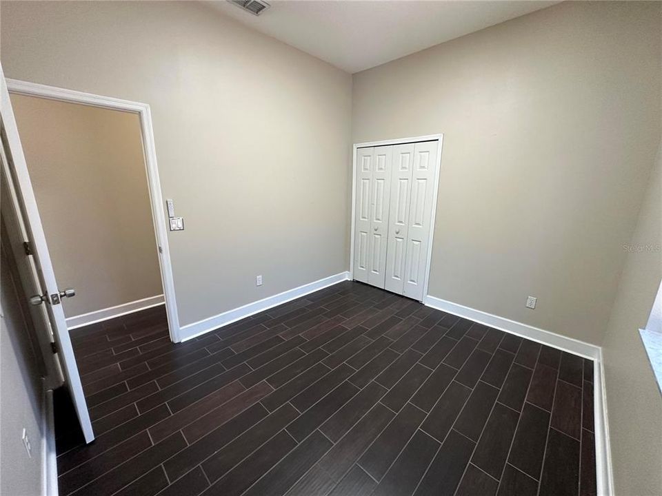 Activo con contrato: $685,000 (4 camas, 2 baños, 2250 Pies cuadrados)