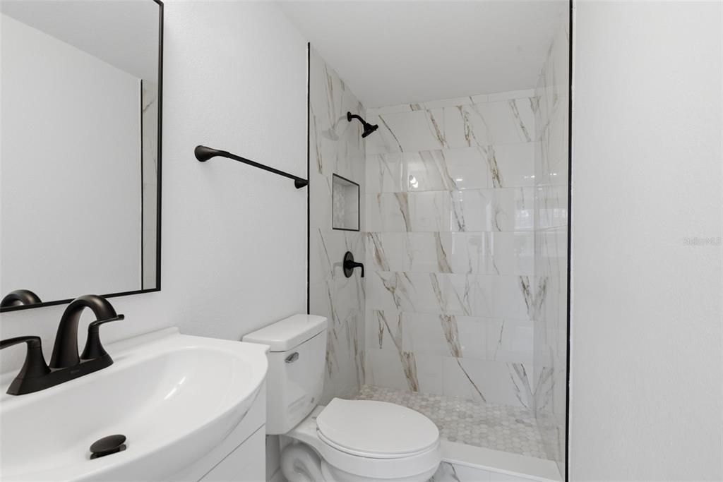 For Sale: $320,000 (4 beds, 2 baths, 1102 Square Feet)