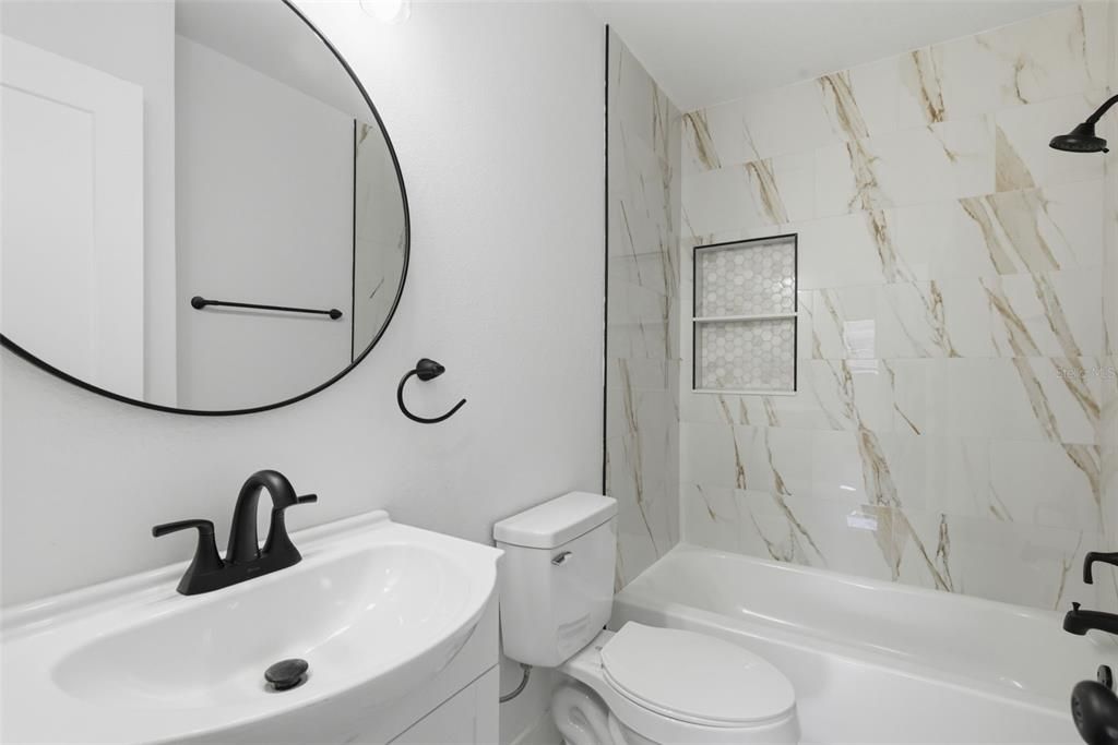 For Sale: $320,000 (4 beds, 2 baths, 1102 Square Feet)