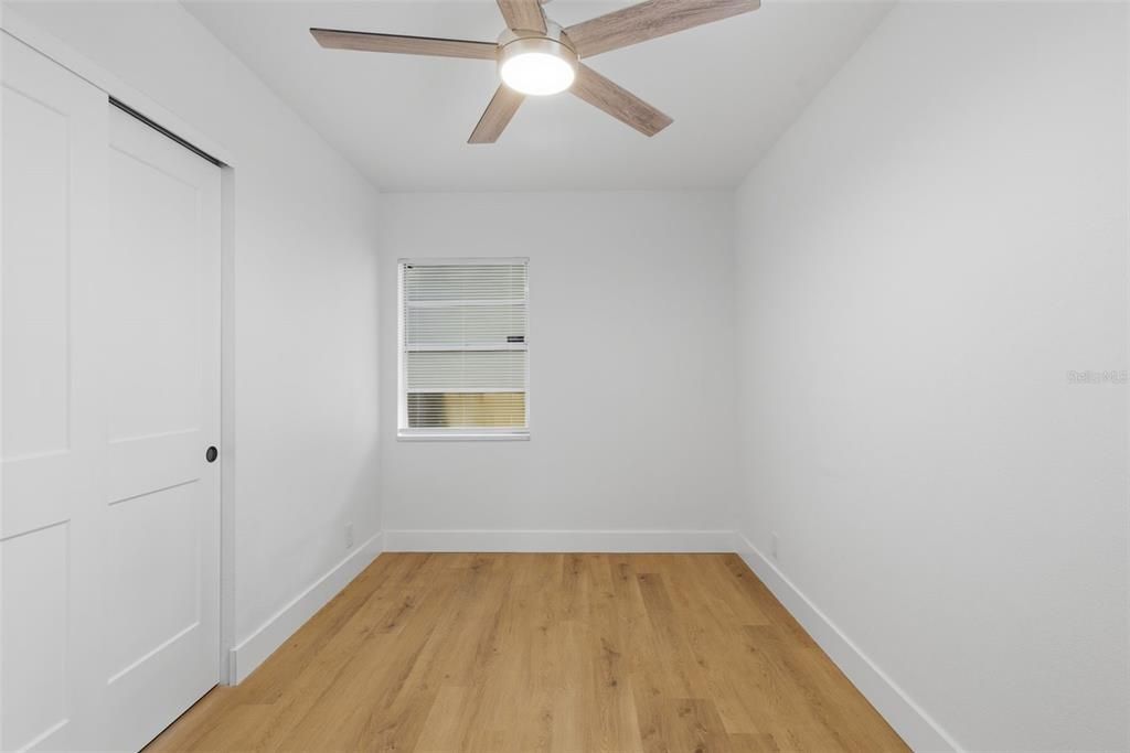 For Sale: $320,000 (4 beds, 2 baths, 1102 Square Feet)