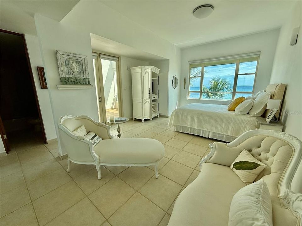 For Sale: $575,000 (1 beds, 2 baths, 0 Square Feet)