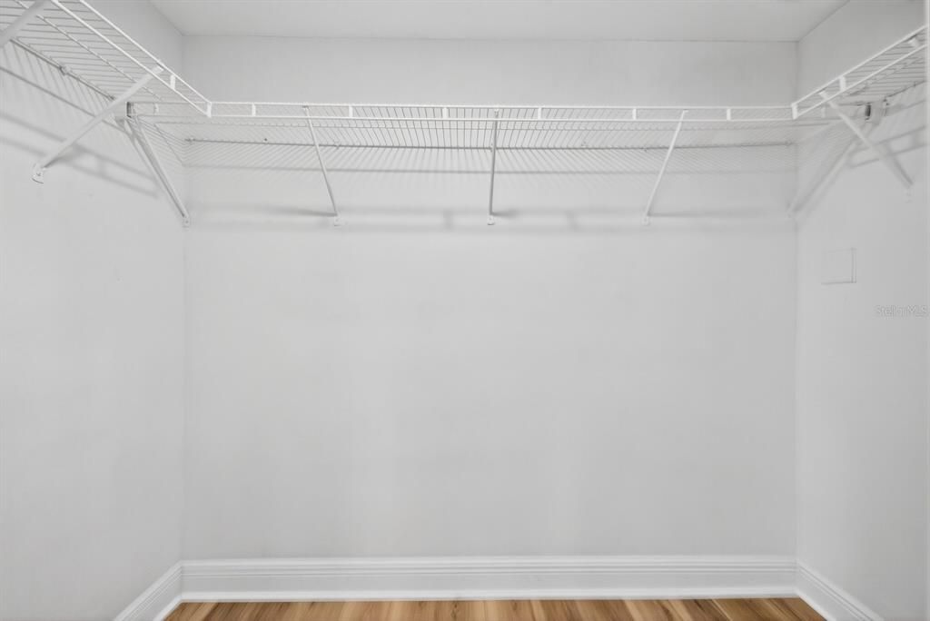 En Venta: $598,999 (4 camas, 3 baños, 2329 Pies cuadrados)