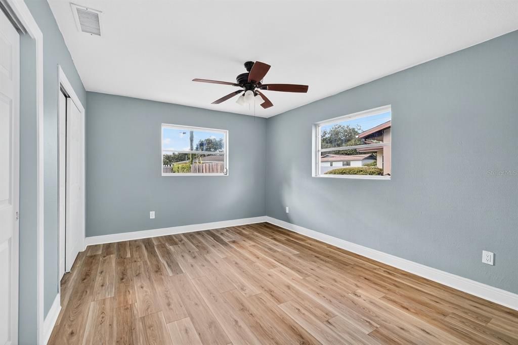 En Venta: $598,999 (4 camas, 3 baños, 2329 Pies cuadrados)