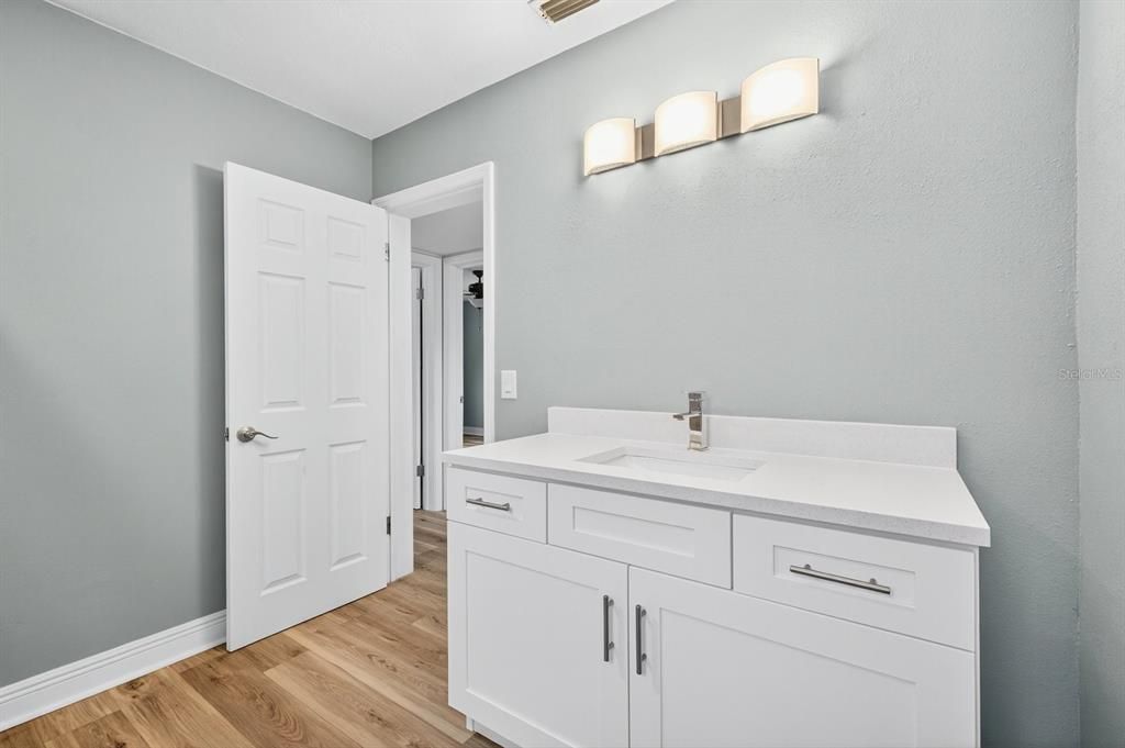 En Venta: $598,999 (4 camas, 3 baños, 2329 Pies cuadrados)