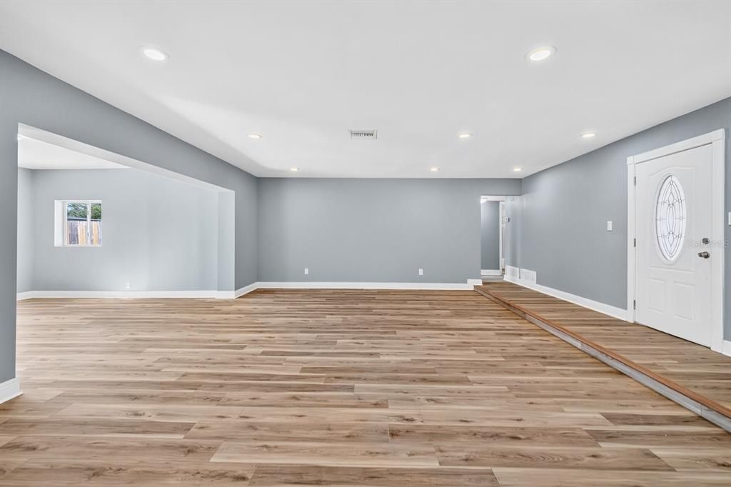 En Venta: $598,999 (4 camas, 3 baños, 2329 Pies cuadrados)