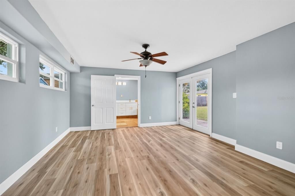 En Venta: $598,999 (4 camas, 3 baños, 2329 Pies cuadrados)