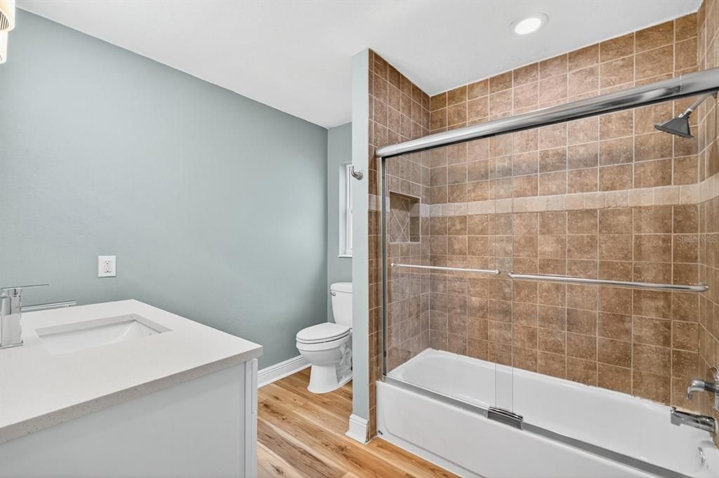 En Venta: $598,999 (4 camas, 3 baños, 2329 Pies cuadrados)