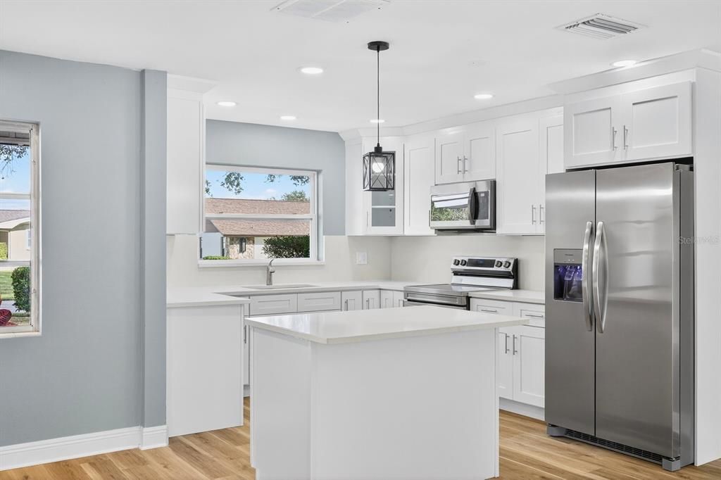 En Venta: $598,999 (4 camas, 3 baños, 2329 Pies cuadrados)