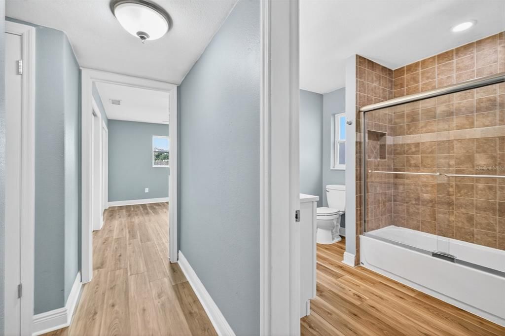 En Venta: $598,999 (4 camas, 3 baños, 2329 Pies cuadrados)