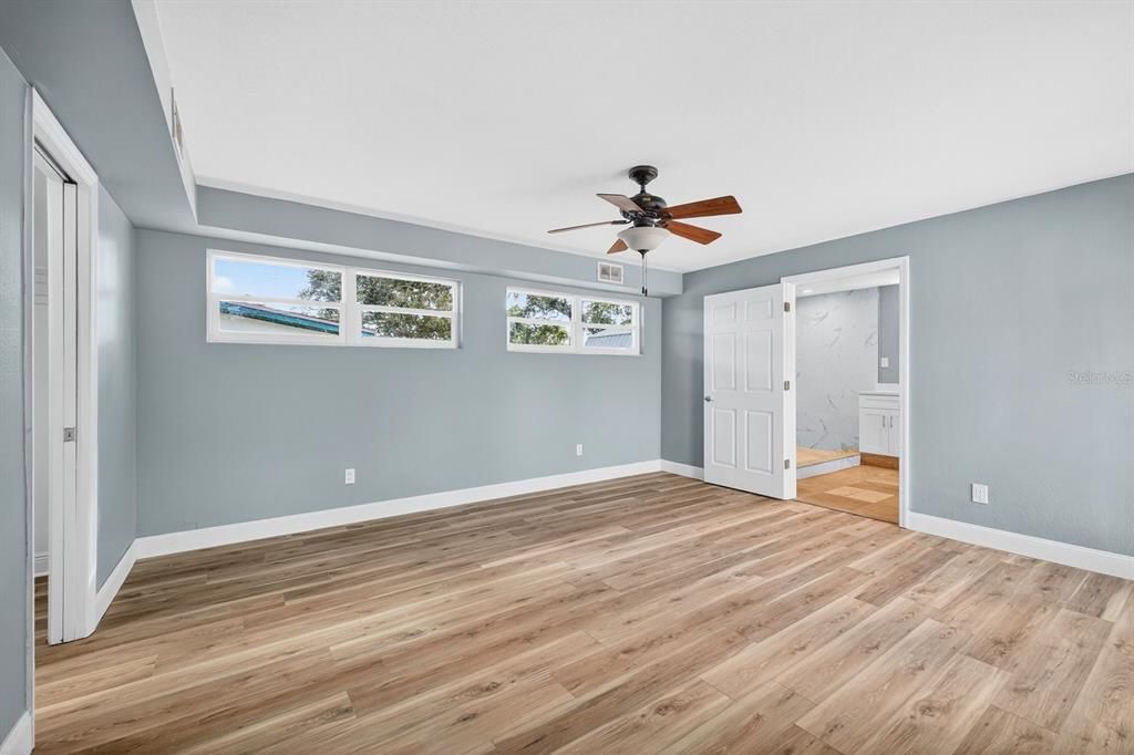 En Venta: $598,999 (4 camas, 3 baños, 2329 Pies cuadrados)