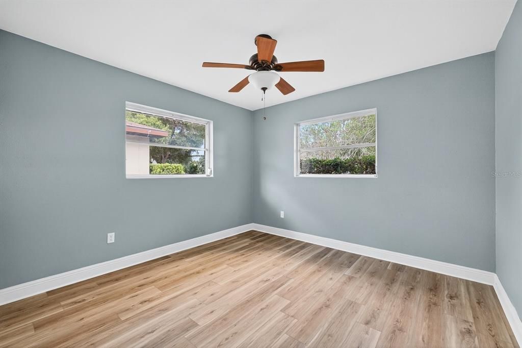 En Venta: $598,999 (4 camas, 3 baños, 2329 Pies cuadrados)