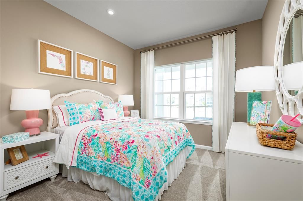 На продажу: $550,990 (4 спален, 2 ванн, 2160 Квадратных фут)