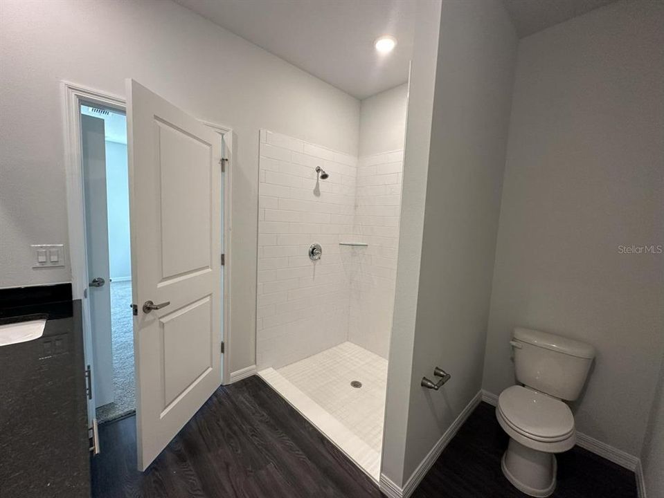 待售: $360,000 (4 贝兹, 2 浴室, 1675 平方英尺)