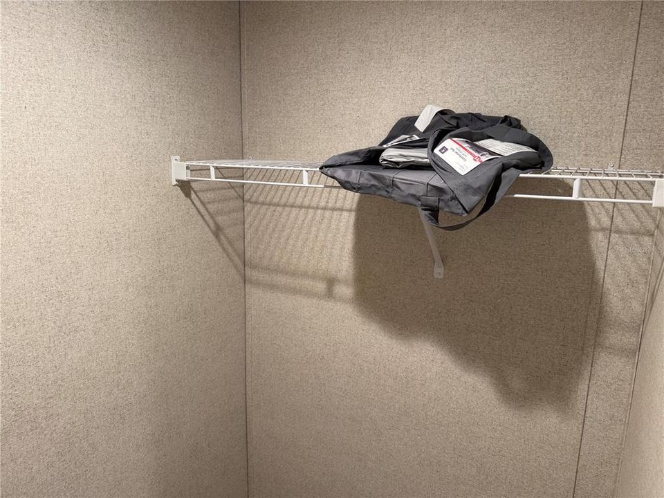 Под контрактом: $140,000 (2 спален, 2 ванн, 784 Квадратных фут)