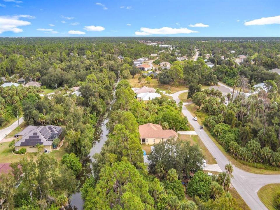 For Sale: $300,000 (3 beds, 2 baths, 1789 Square Feet)