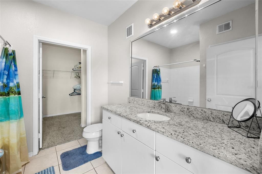 For Sale: $265,000 (2 beds, 2 baths, 1080 Square Feet)