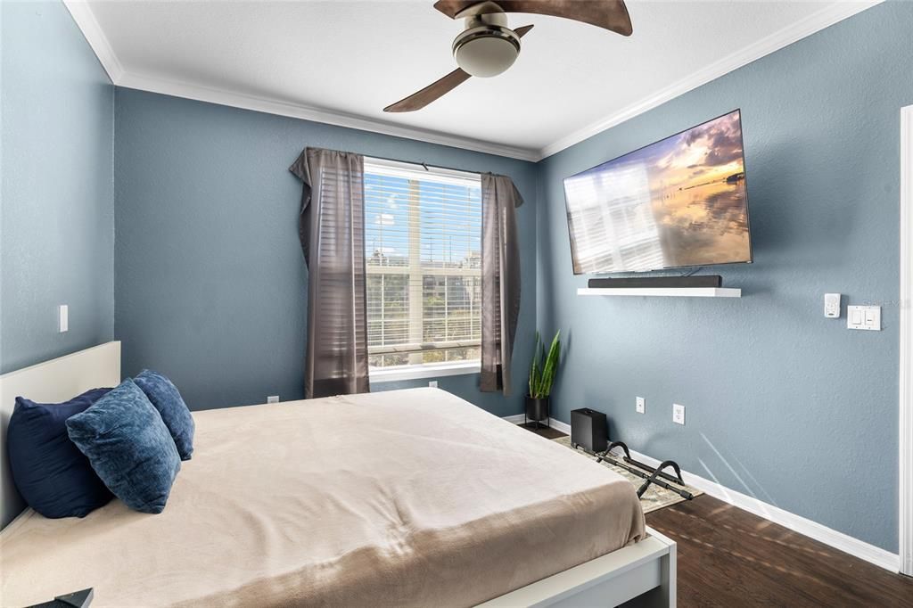 For Sale: $265,000 (2 beds, 2 baths, 1080 Square Feet)