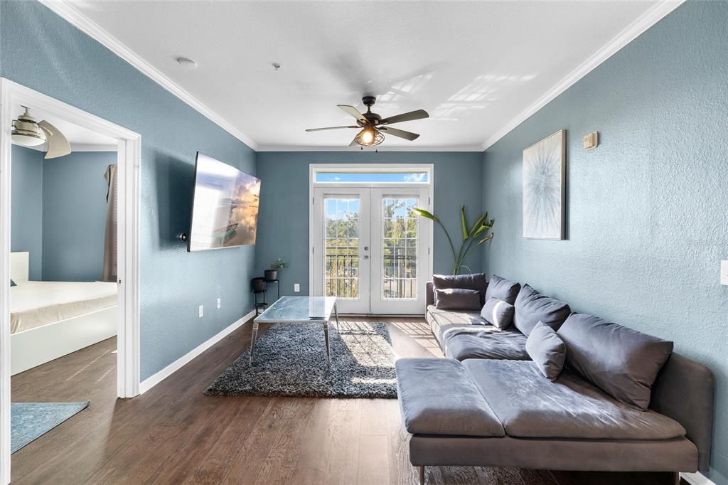 For Sale: $265,000 (2 beds, 2 baths, 1080 Square Feet)