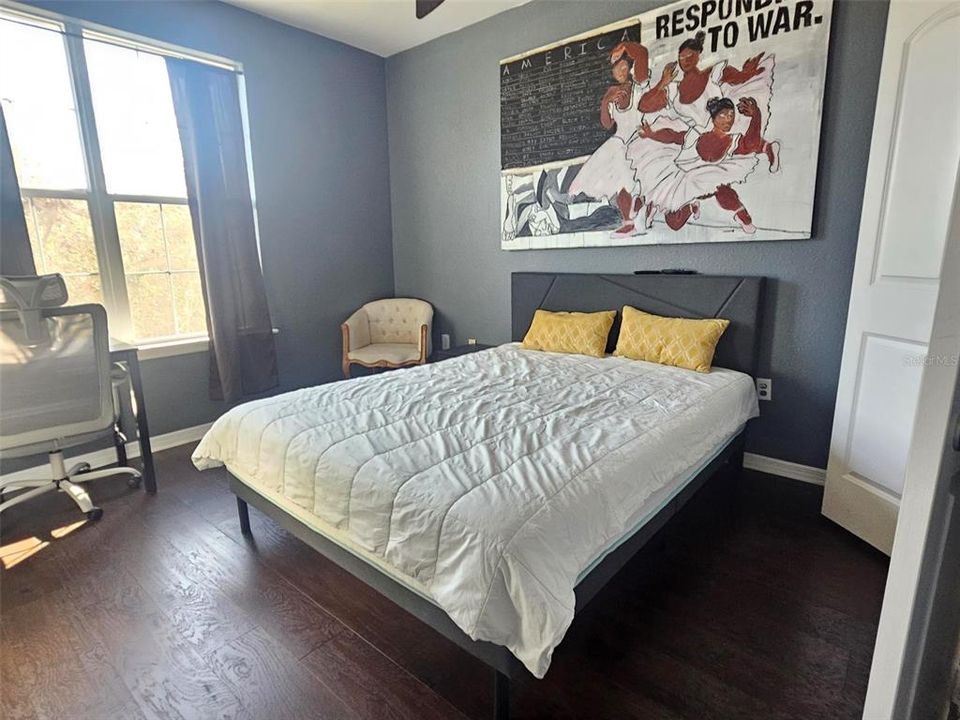 For Sale: $265,000 (2 beds, 2 baths, 1080 Square Feet)