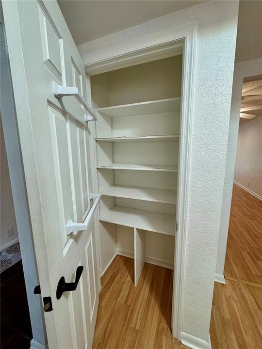 For Sale: $219,500 (2 beds, 2 baths, 1398 Square Feet)