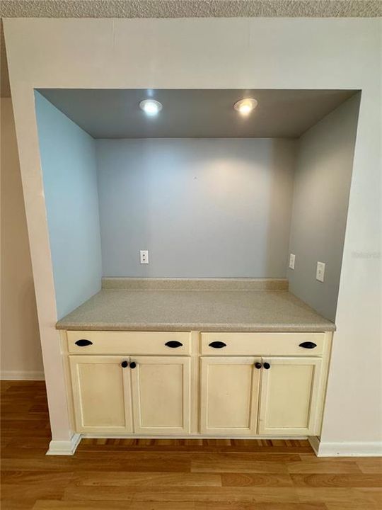 For Sale: $219,500 (2 beds, 2 baths, 1398 Square Feet)