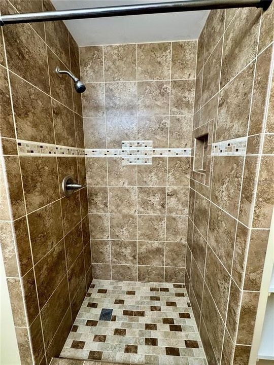 For Sale: $219,500 (2 beds, 2 baths, 1398 Square Feet)