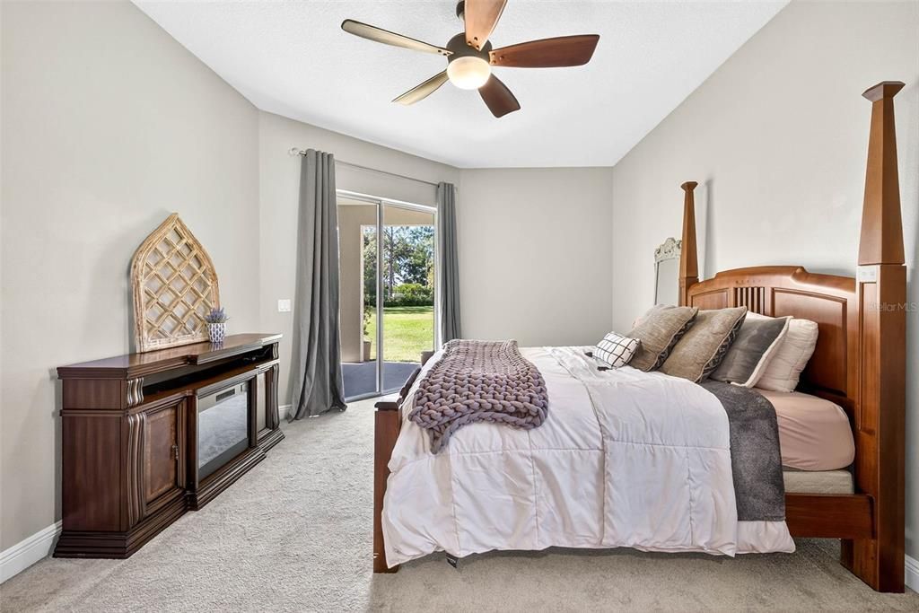 For Sale: $715,000 (4 beds, 3 baths, 2558 Square Feet)