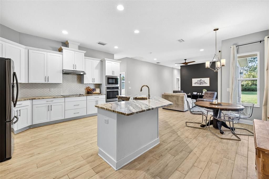 For Sale: $715,000 (4 beds, 3 baths, 2558 Square Feet)