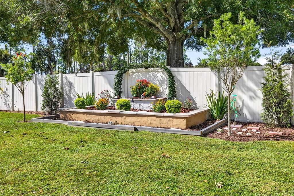 For Sale: $715,000 (4 beds, 3 baths, 2558 Square Feet)