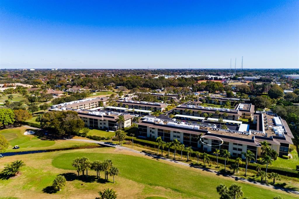 待售: $185,000 (2 贝兹, 2 浴室, 1045 平方英尺)