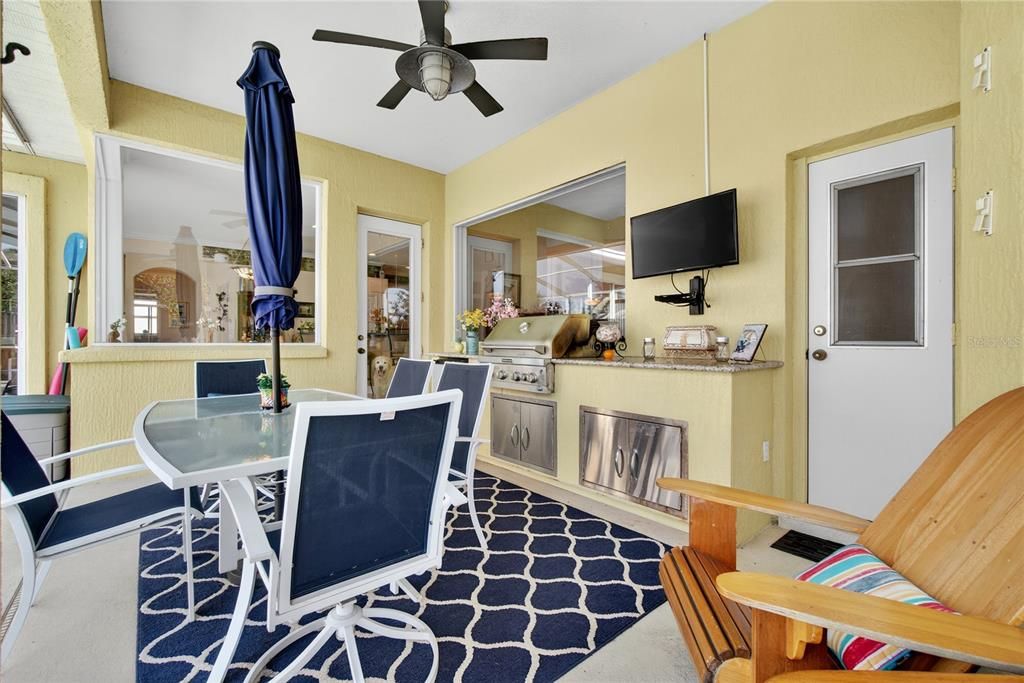 На продажу: $795,000 (4 спален, 3 ванн, 2525 Квадратных фут)