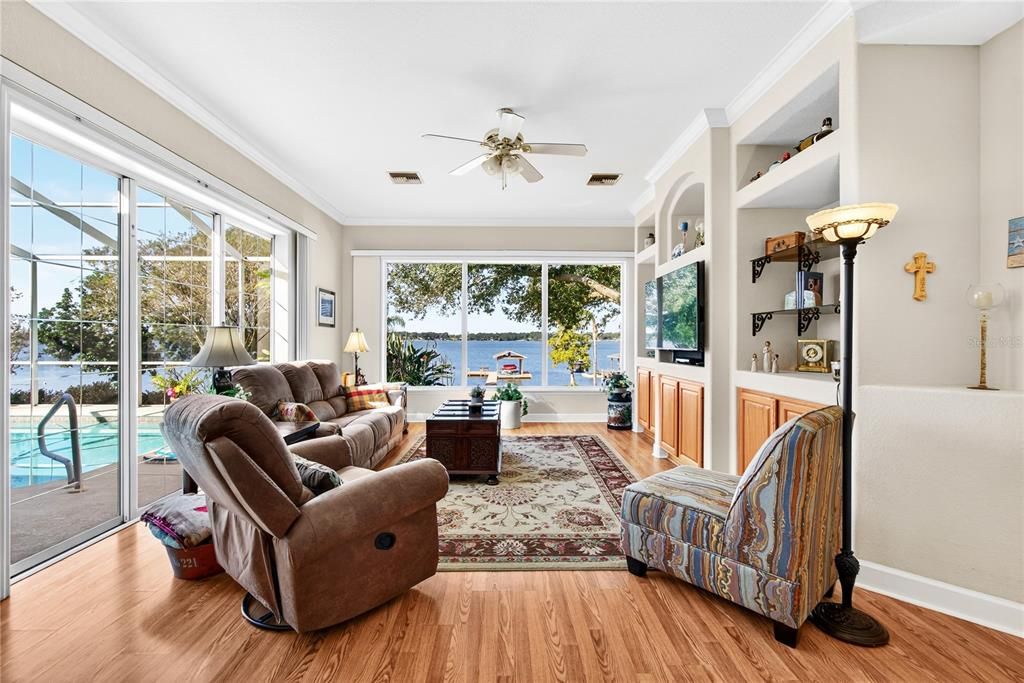 На продажу: $795,000 (4 спален, 3 ванн, 2525 Квадратных фут)