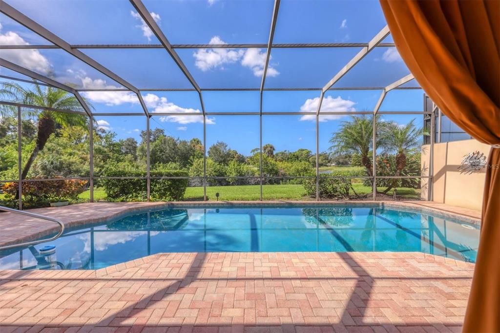 For Sale: $900,000 (4 beds, 3 baths, 3485 Square Feet)