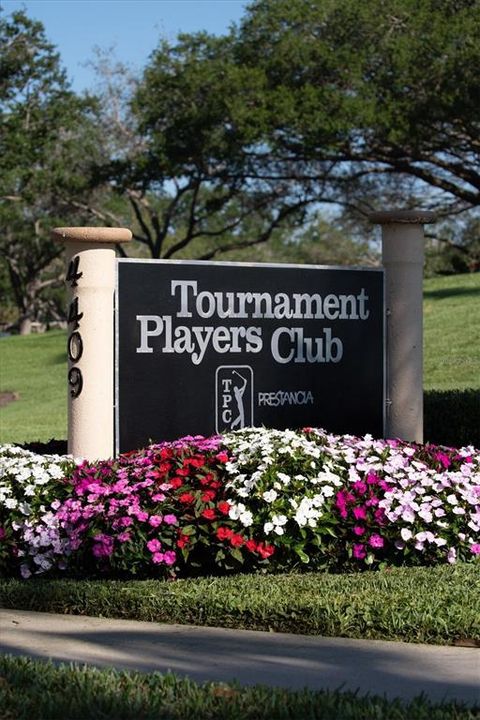 For Sale: $900,000 (4 beds, 3 baths, 3485 Square Feet)