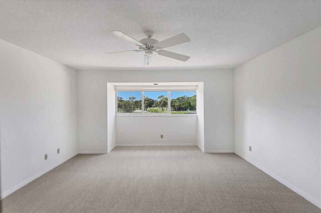 For Sale: $900,000 (4 beds, 3 baths, 3485 Square Feet)