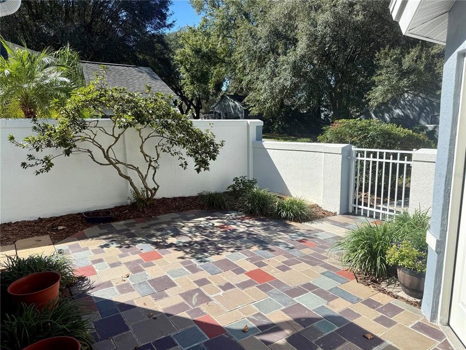 For Rent: $1,550 (2 beds, 2 baths, 1466 Square Feet)