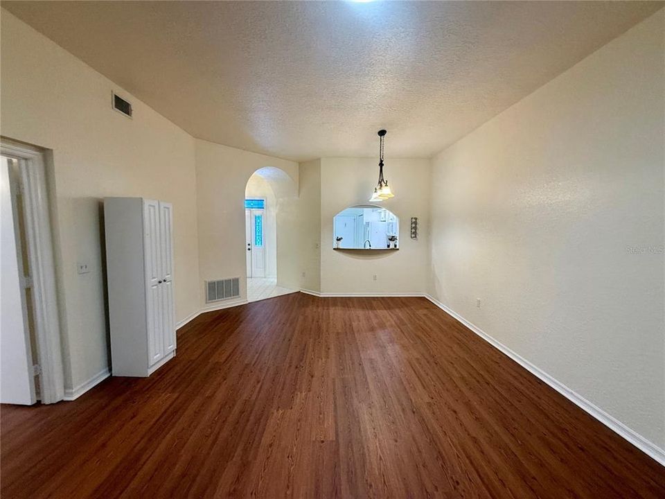 For Rent: $1,550 (2 beds, 2 baths, 1466 Square Feet)