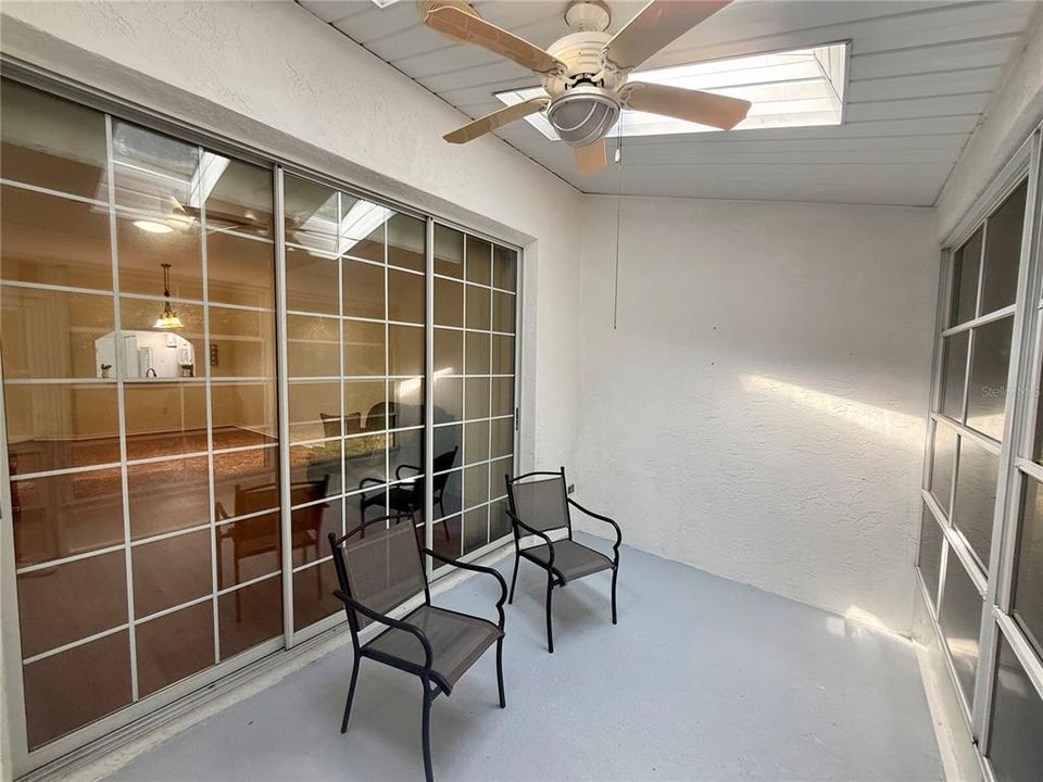 For Rent: $1,550 (2 beds, 2 baths, 1466 Square Feet)