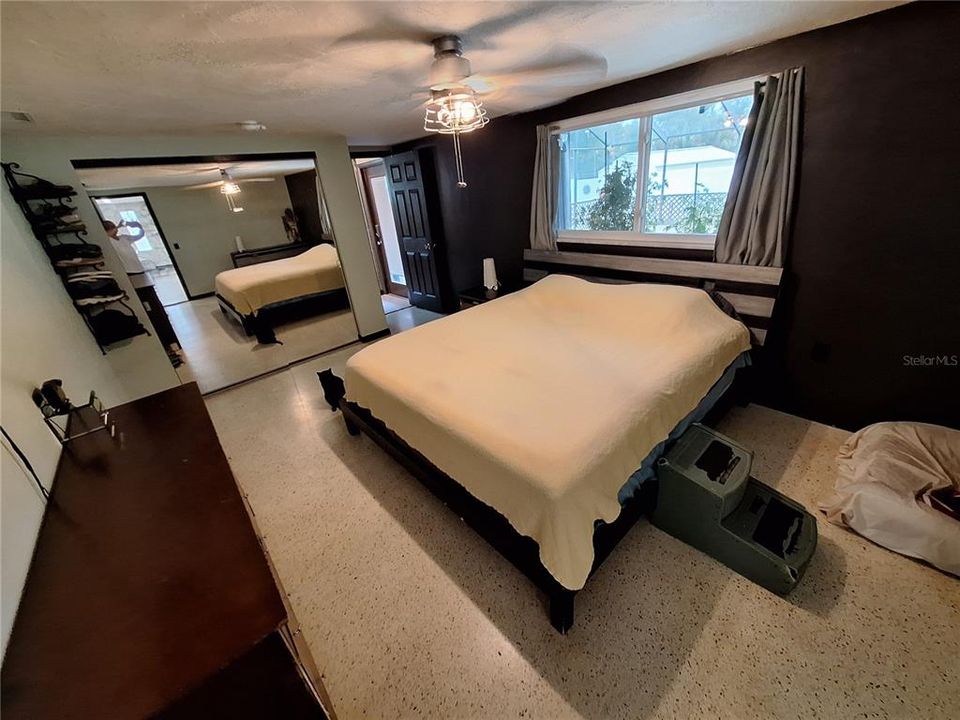 For Sale: $565,000 (4 beds, 3 baths, 2727 Square Feet)