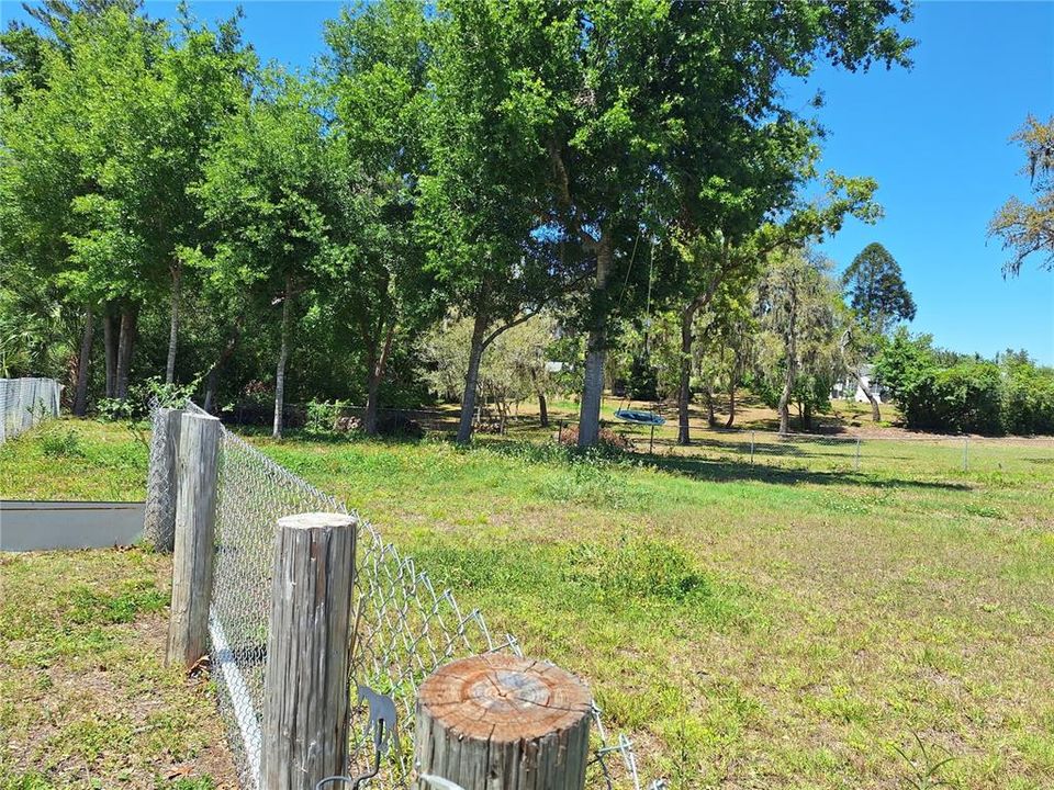 For Sale: $565,000 (4 beds, 3 baths, 2727 Square Feet)