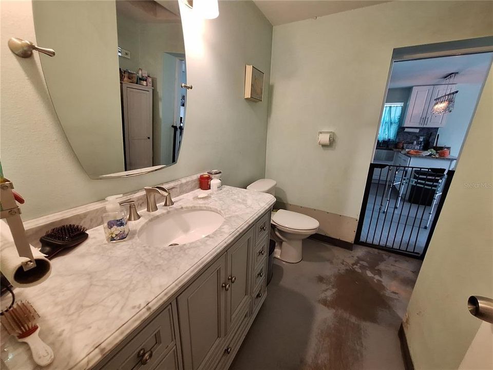 For Sale: $565,000 (4 beds, 3 baths, 2727 Square Feet)