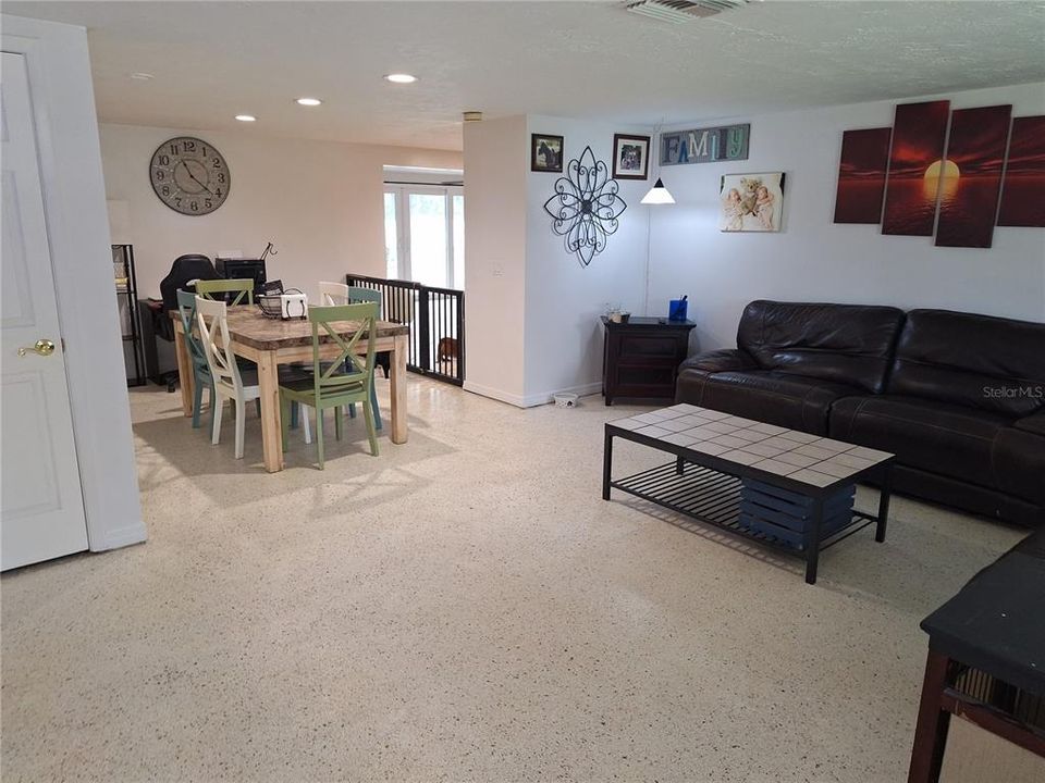 For Sale: $565,000 (4 beds, 3 baths, 2727 Square Feet)