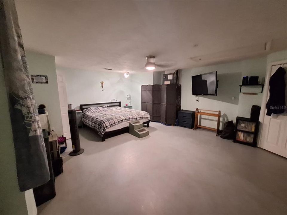 For Sale: $565,000 (4 beds, 3 baths, 2727 Square Feet)