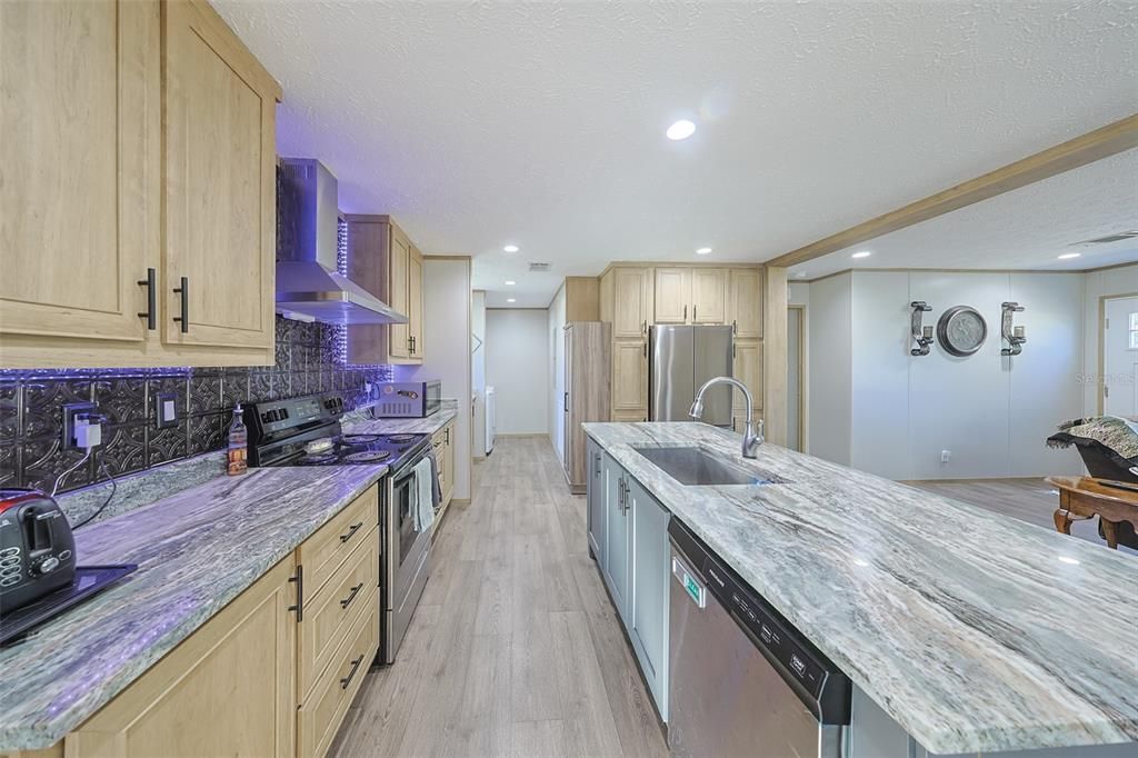 待售: $434,500 (4 贝兹, 2 浴室, 1904 平方英尺)