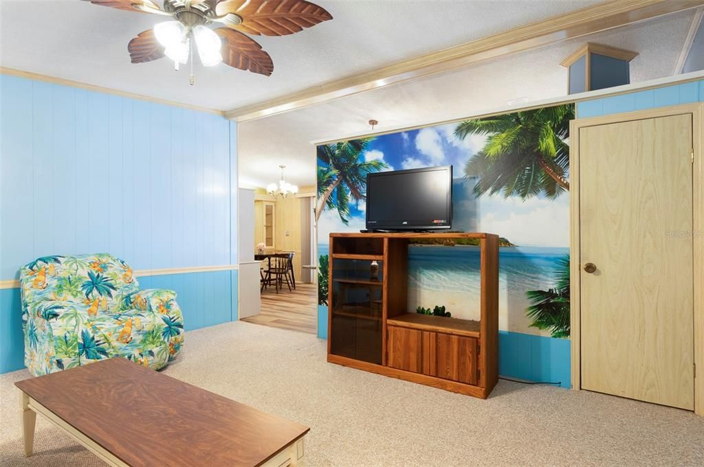 合同活跃: $139,000 (2 贝兹, 2 浴室, 1144 平方英尺)