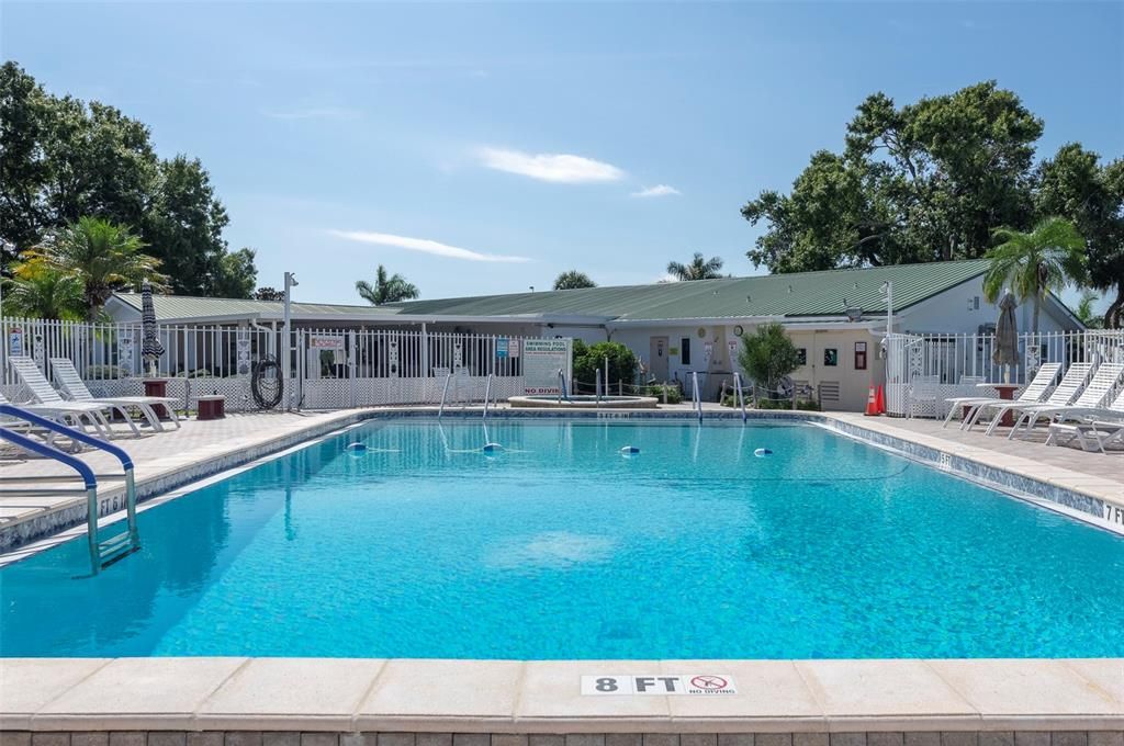 合同活跃: $139,000 (2 贝兹, 2 浴室, 1144 平方英尺)