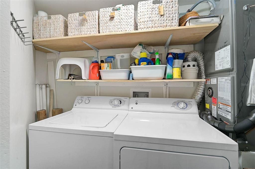 For Sale: $699,000 (2 beds, 2 baths, 1204 Square Feet)