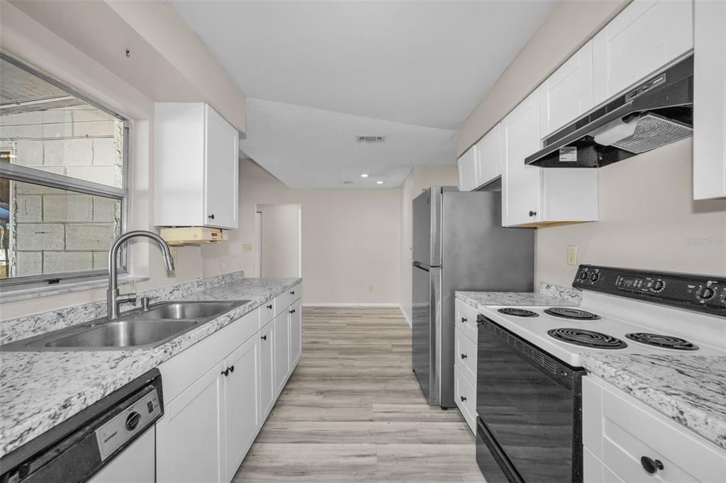 En Venta: $329,000 (3 camas, 2 baños, 1486 Pies cuadrados)