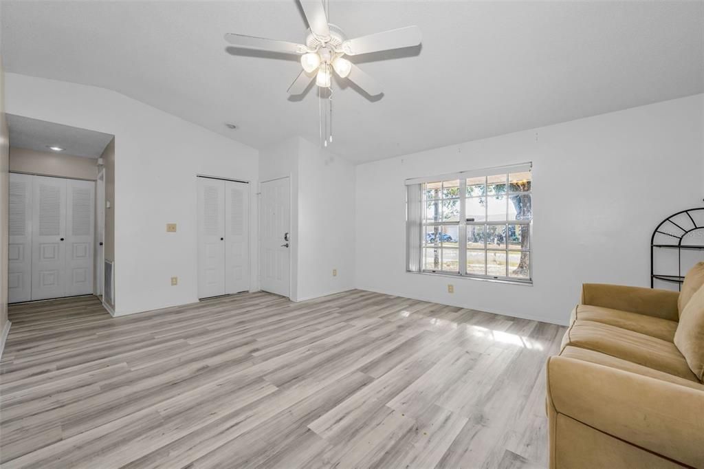 En Venta: $329,000 (3 camas, 2 baños, 1486 Pies cuadrados)